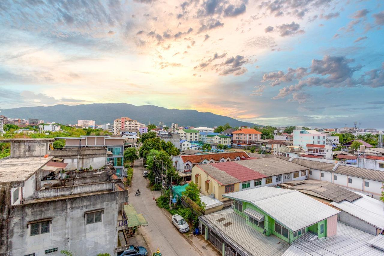 Oyo 990 Siam​ Lanna​ Grand​ Hotel​ Chiangmai Chiang Mai Buitenkant foto